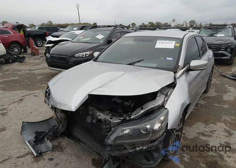 2015 Honda Accord Sport z USA, uszkodzony, nr VIN 1HGCR2F55FA123654